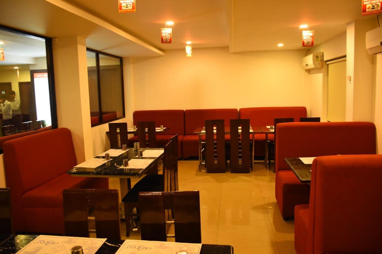 Hotel Palacial Pondi Пондичерри Экстерьер фото