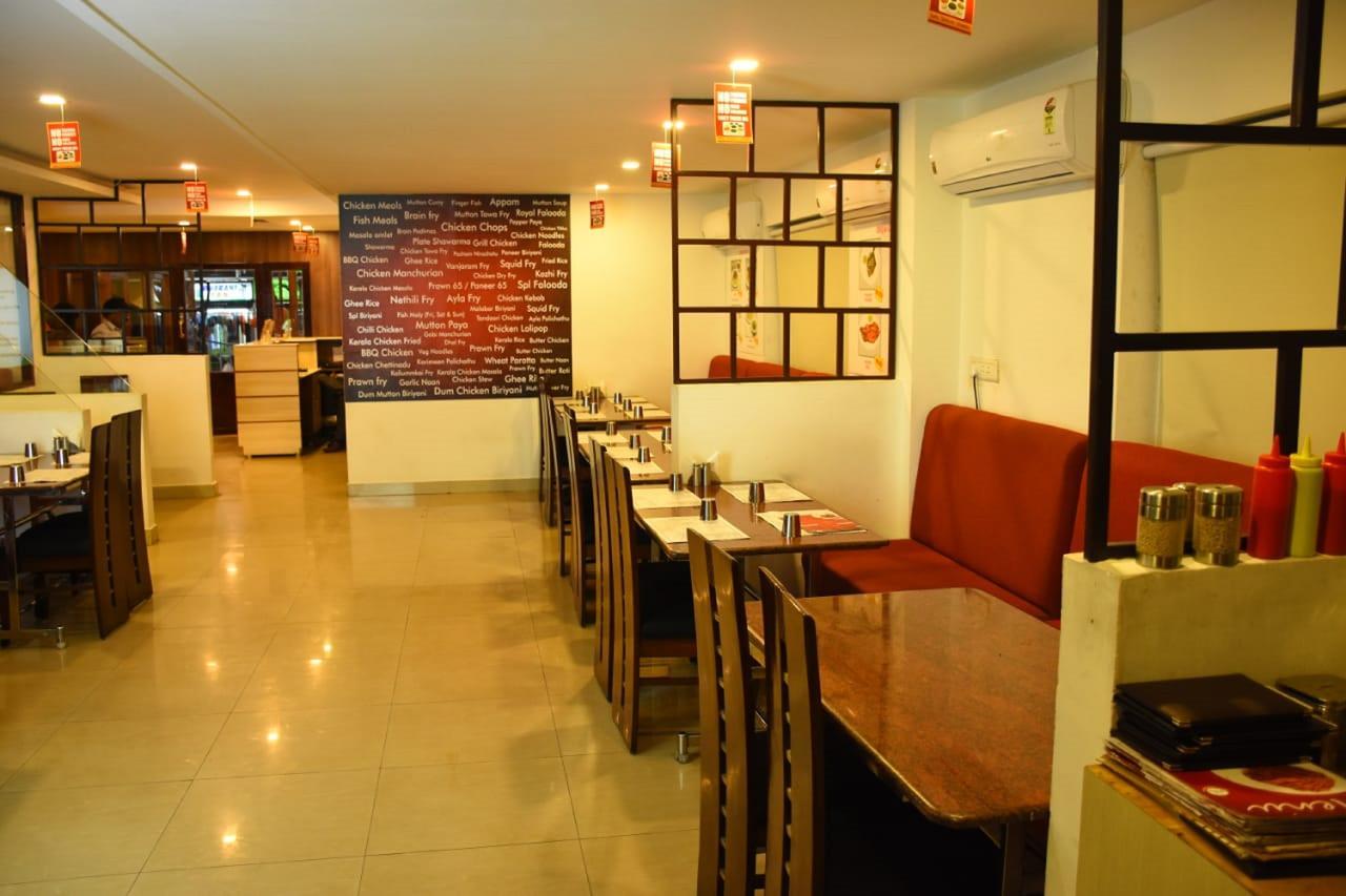 Hotel Palacial Pondi Пондичерри Экстерьер фото